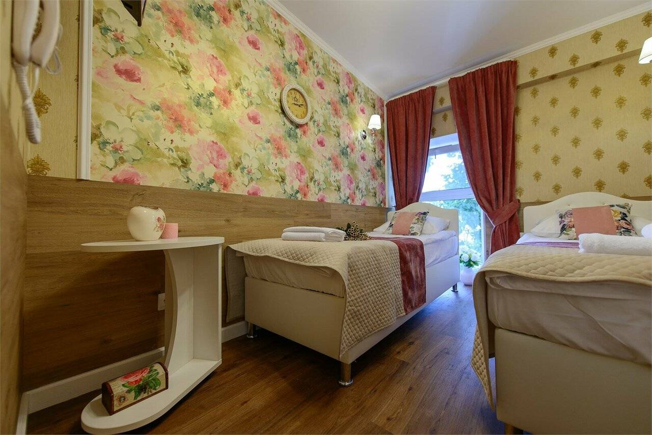 Фотографии номера Стандартный двухместный номер с 1 кроватью или 2 отдельными кроватями в Гостинице Арт Авеню Санкт-Петербург