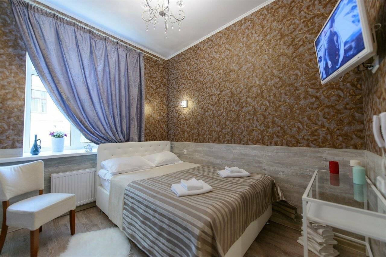 Фотографии номера Стандарт с одной двуспальной или с двумя односпальными кроватями Плюс в Гостинице Арт Авеню Санкт-Петербург