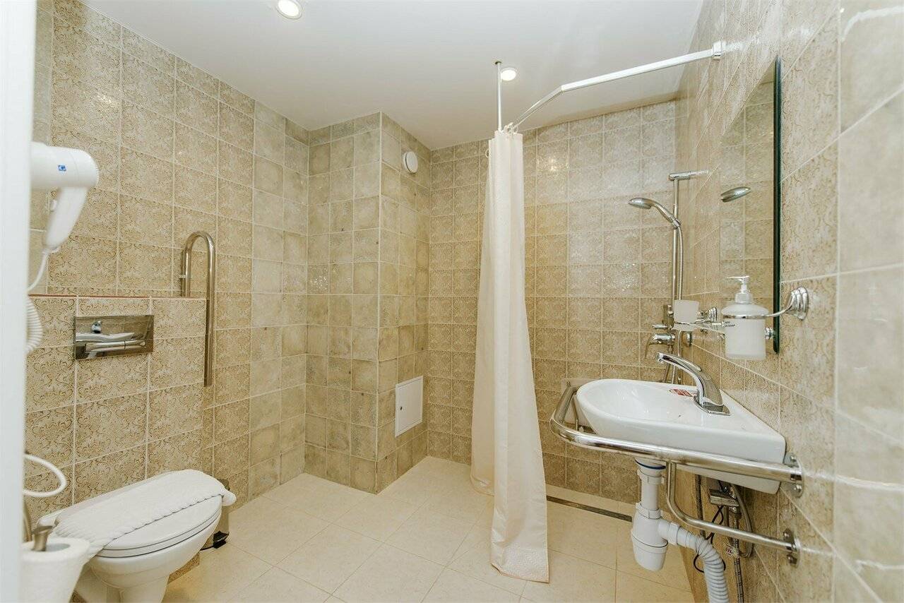 Фотографии номера Семейный номер (подходит для людей с ограниченными физическими возможностями) в Гостинице Арт Авеню Санкт-Петербург