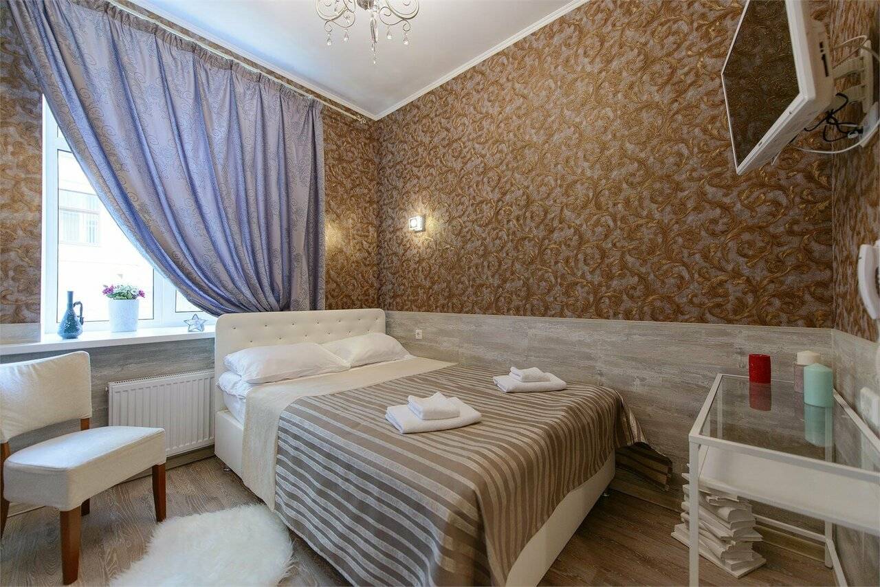 Фотографии номера Комфорт с двуспальной кроватью в Гостинице Арт Авеню Санкт-Петербург