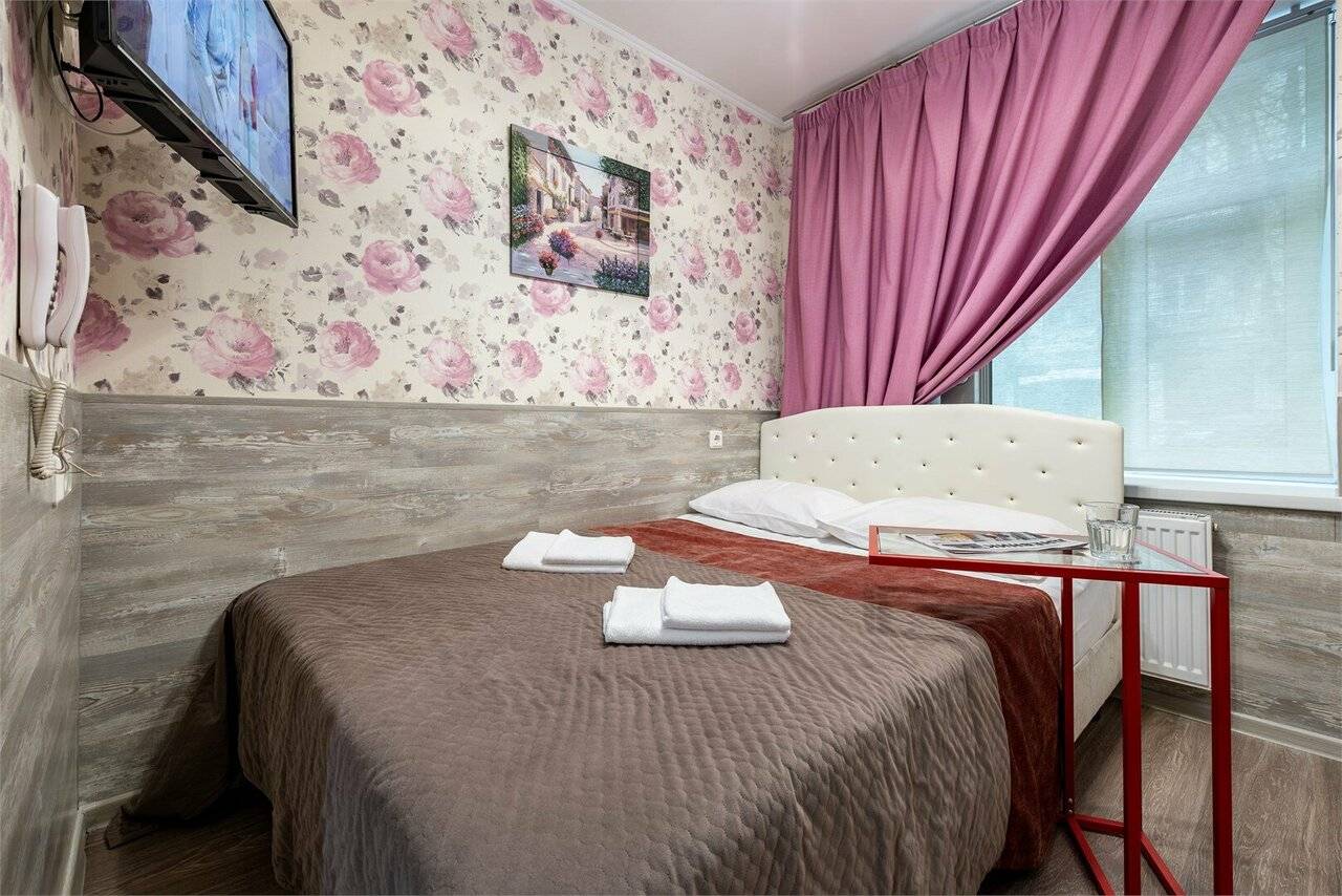 Фотографии номера Стандартный двухместный номер с 1 кроватью в Гостинице Арт Авеню Санкт-Петербург