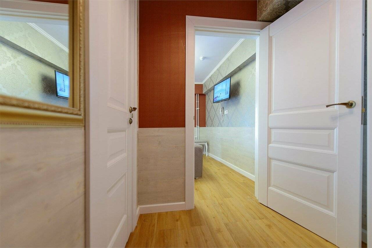 Фотографии номера Комфорт с двуспальной кроватью Плюс в Гостинице Арт Авеню Санкт-Петербург