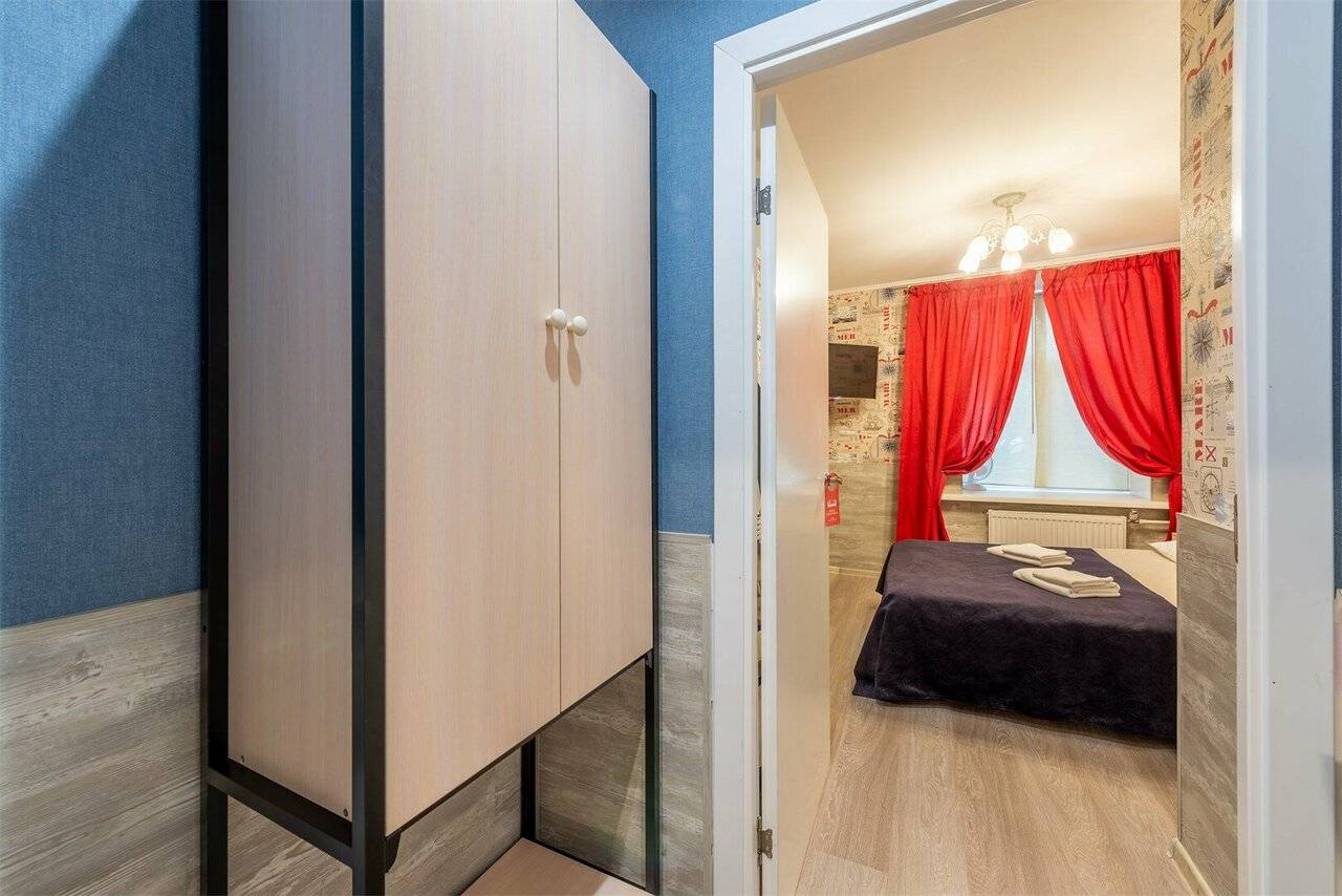 Фотографии номера Комфорт с двуспальной кроватью в Гостинице Арт Авеню Санкт-Петербург