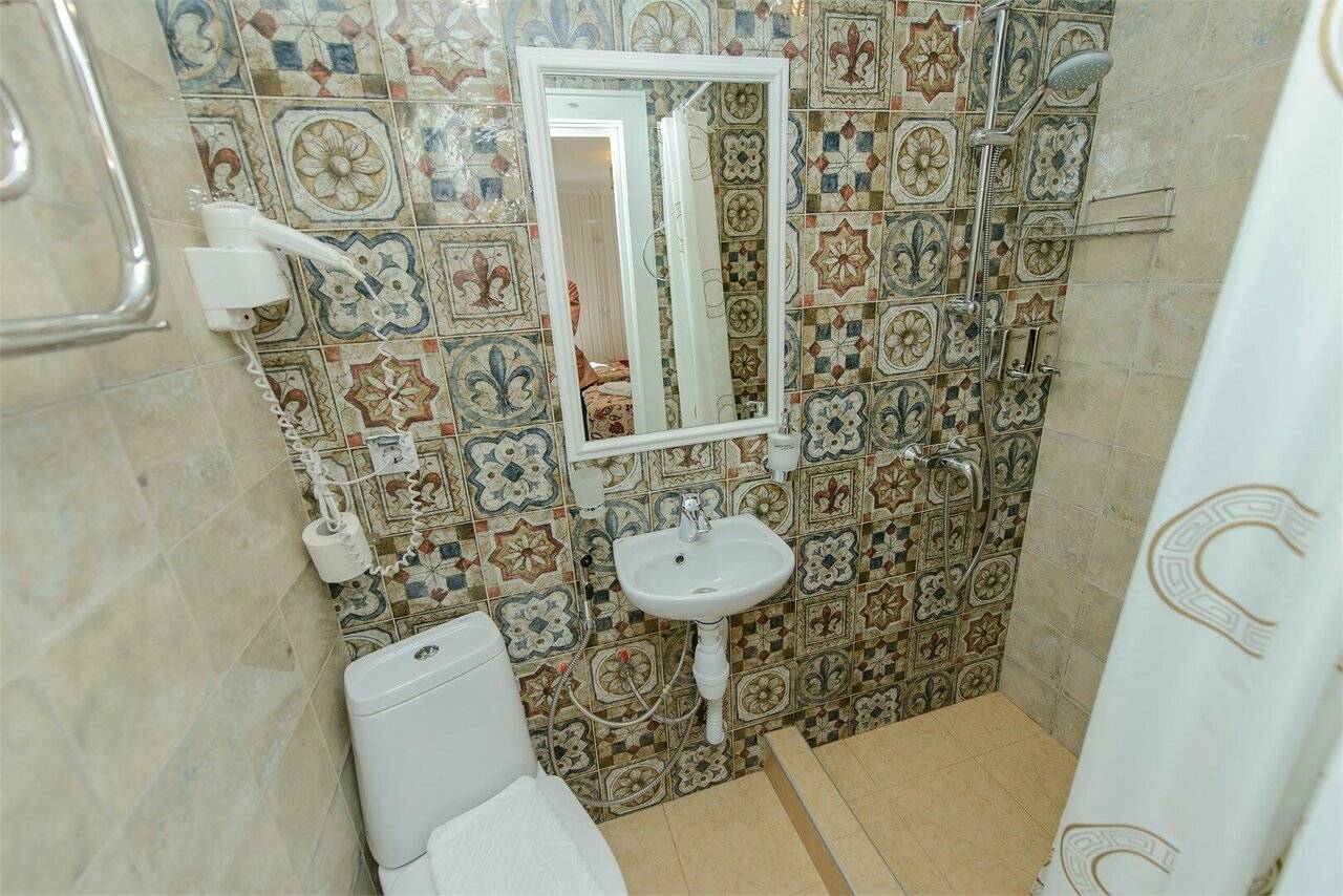 Фотографии номера Улучшенный Двухместный (одна двуспальная или две односпальных кровати) в Гостинице Арт Авеню Санкт-Петербург