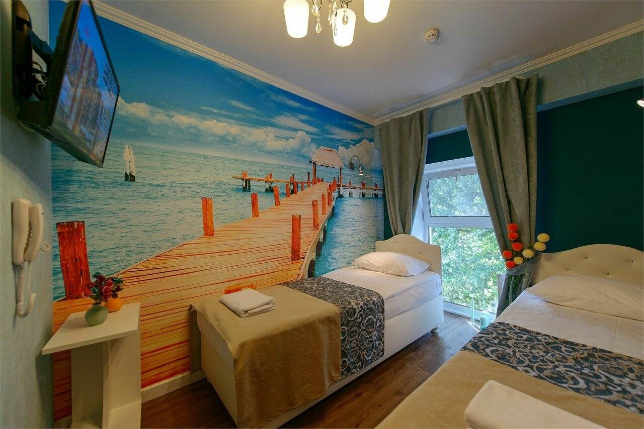 Фотографии номера Стандарт с одной двуспальной или с двумя односпальными кроватями Плюс в Гостинице Арт Авеню Санкт-Петербург